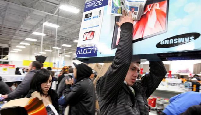 Vânzări de peste 100 de milioane de lei în primele două ore de la startul Black Friday - blackfriday-1636703949.jpg