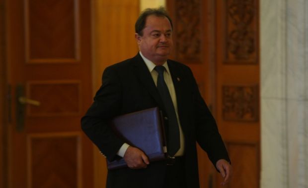 PDL a decis BOICOTAREA REFERENDUMULUI: Alegătorii să NU meargă la vot - blaga-1343123190.jpg