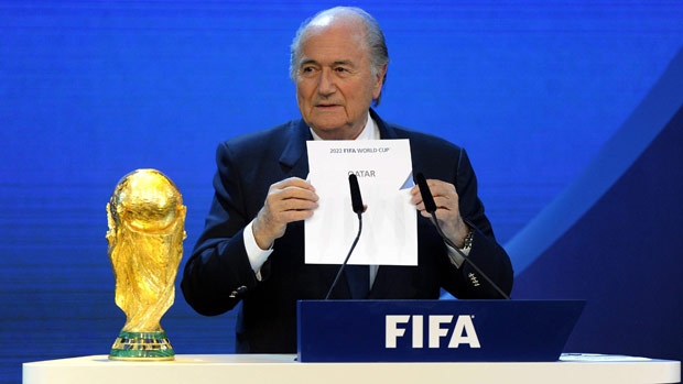 Decizie incredibilă a FIFA! În ce anotimp se va disputa Cupa Mondială din 2022 - blatter2010-1443190949.jpg