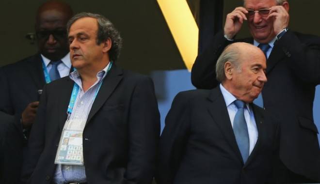 Blatter și Platini, suspendați opt ani de Comisia de Etică a FIFA din orice activitate legată de fotbal - blatterplatini-1450689211.jpg