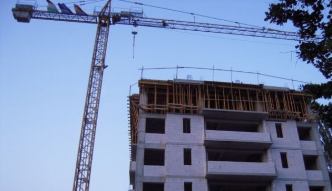 Se construiește tot mai puțin în sud - estul țării - bloc-1346191590.jpg