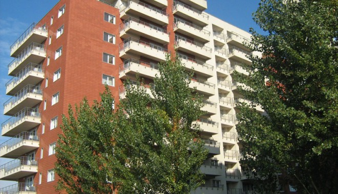 Vrei propria locuință? Ce alegi, apartament într-un bloc nou sau într-unul vechi? - bloc-1361885555.jpg