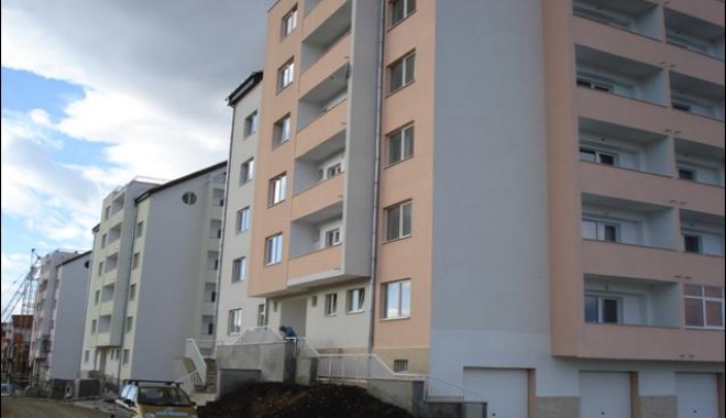 A scăzut numărul locuințelor realizate din fondurile publice - bloc12-1314945930.jpg