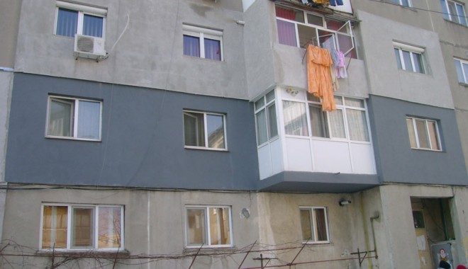 Cu cât se mai vând apartamentele în Constanța - blocapartamente-1313611316.jpg