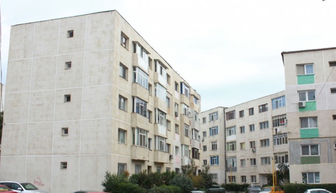 Cresc sau scad prețurile apartamentelor din Constanța? 2013, un an dezastruos! - blocconstanta-1379528319.jpg