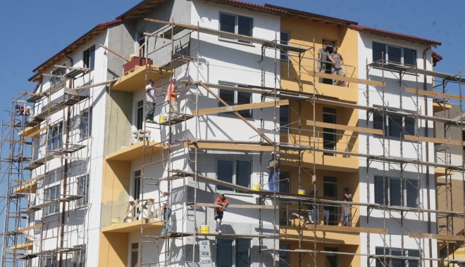 În sud - estul țării se construiește tot mai puțin - blocconstructiemuncitori128-1346137721.jpg