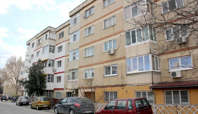 Prețul apartamentelor vechi din Constanța continuă să scadă. Află cu cât - blocuri-1333902908.jpg