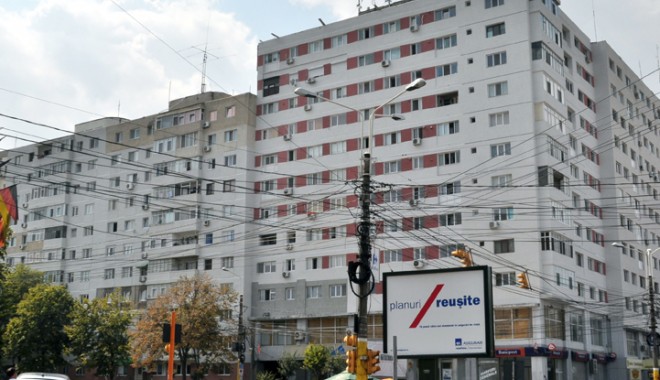 Prețul apartamentelor scoase  la vânzare în Constanța a scăzut - blocuri1-1320253756.jpg
