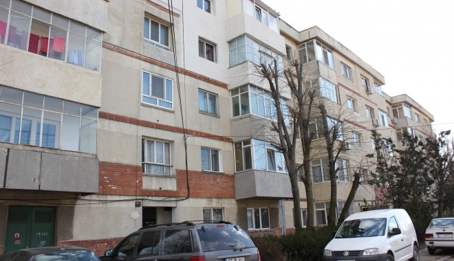 Asociațiile cu datorii la RAJA rămân fără apă - blocuri16-1363682747.jpg