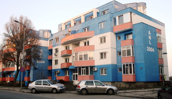 Cum pot chiriașii ANL să-și cumpere apartamentele - blocurianl-1384187355.jpg