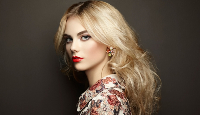 Blonda sexy rezolvă tot - blondasexy-1489066168.jpg