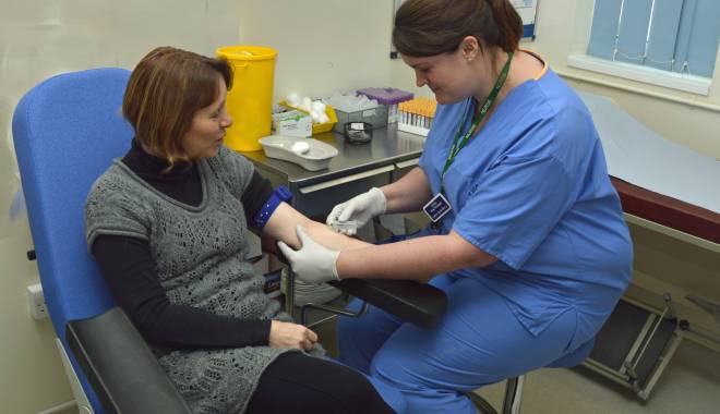 Testare gratuită, la Constanța, pentru mii de persoane - bloodtest1-1443781527.jpg