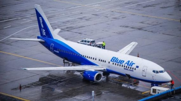 CLIPE DE GROAZĂ PENTRU PASAGERI! O aeronavă Blue Air a aterizat DE URGENȚĂ - blueair48278600-1540993226.jpg