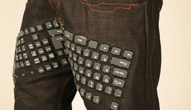 S-au inventat blugii cu tastatură incorporată - blugicutastatura-1329909641.jpg