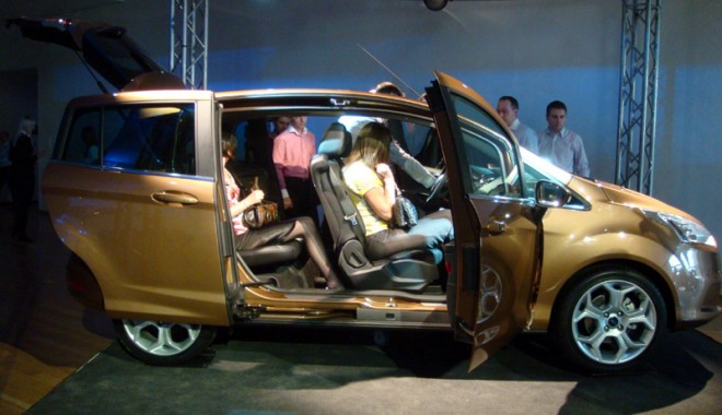Ford a lansat noul  B-Max, la un preț  special: 13.400 de euro - bmax1-1332677573.jpg