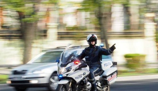 Polițist pe motocicletă, accidentat de un șofer neatent - bmwmotocicletapolitie700x336-1524229526.jpg
