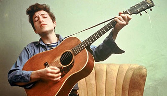 O chitară ce i-a aparținut lui Bob Dylan, vândută pentru aproape un milion de dolari - bob-1386403361.jpg