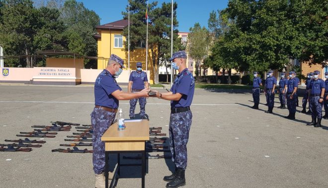 Bobocii de la Academia Navală se pregătesc de jurământ - bobociidelaacademiesursaanmb31-1600795808.jpg