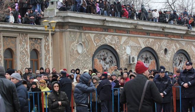Măsuri pentru asigurarea ordinii publice de Ziua Botezului Domnului - boboteaza201227-1357256362.jpg
