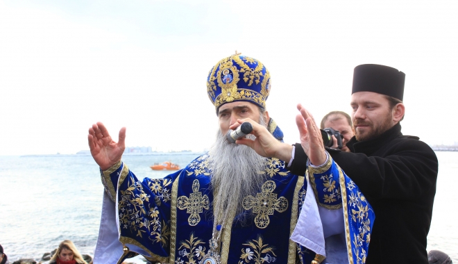 Tragedii, sinucideri, tâlhării. IPS Teodosie, chemat să alunge 