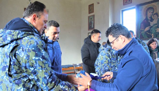 Slujba de Bobotează, oficiată în unitatea militară de la Capu Midia - boboteazaummidia-1578313933.jpg