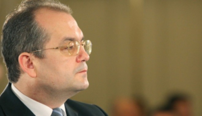 Emil Boc spune că regionalizarea  trebuie făcută în acest an - boc117830001341602406-1358981890.jpg