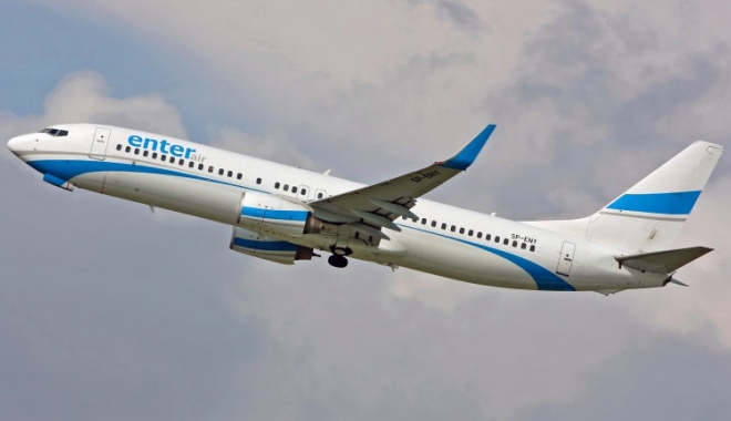 Panică în Cehia! Un avion polonez a aterizat forțat la Praga, sub amenințările unui pasager - boeing737800enterair-1483179697.jpg