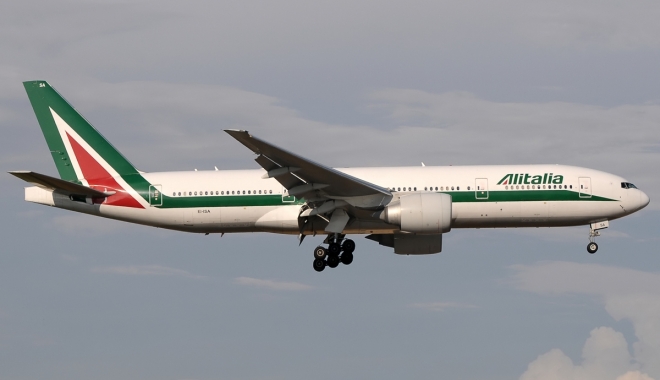 Grevă la Alitalia, azi. 142 de zboruri anulate - boeing777243eralitaliajp7623959-1467703089.jpg