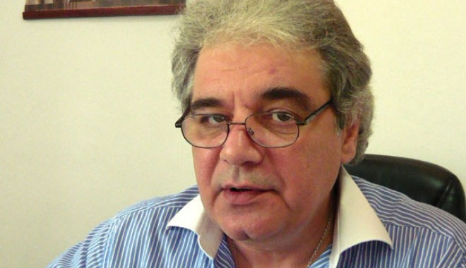 Directorul Teatrului de Stat, în triplă ipostază - bogdancaragea-1321632228.jpg