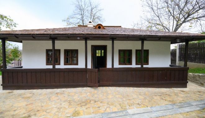 Raluca Turcan trimite Corpul de control la Bojdeuca lui Creangă, după ce monumentul a fost modernizat