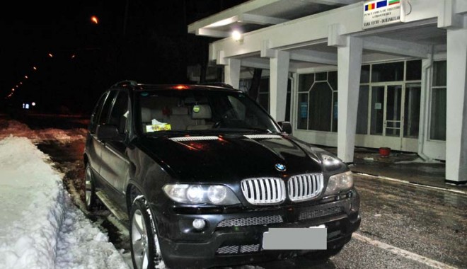 Bolid de lux furat din Slovacia, descoperit la Vama Veche - boliddeluxdescoperitlavamaveche-1391102065.jpg