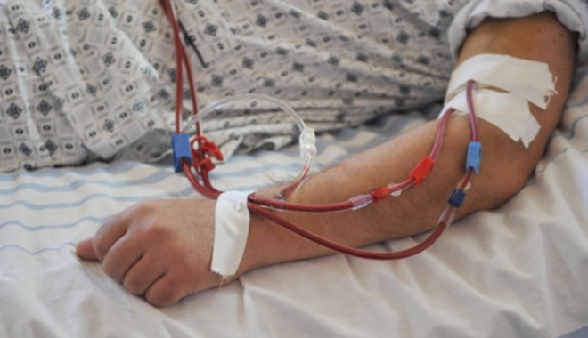 CAZ REVOLTĂTOR! Bătrân, chinuit și umilit în spital. Reacția lui Raed Arafat - bolnav-1483961270.jpg