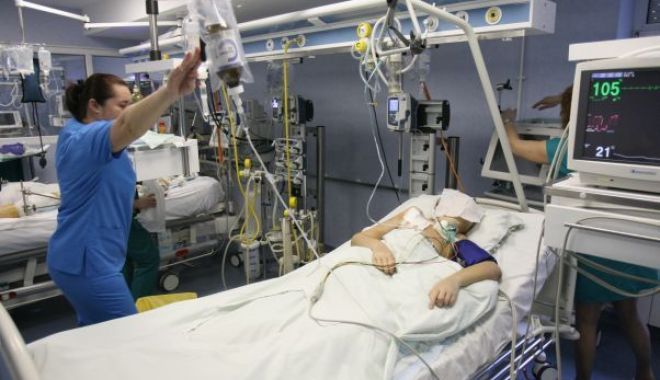 Protest spontan la Institutului Oncologic București. Medicii nu mai au cu ce să trateze pacienții - bolnavidecancer-1552048876.jpg