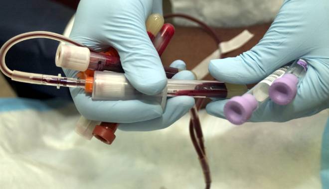 Bolnavi cu HIV, din nou în pericol să rămână fără tratament - bolnaviicuhiv-1427226825.jpg