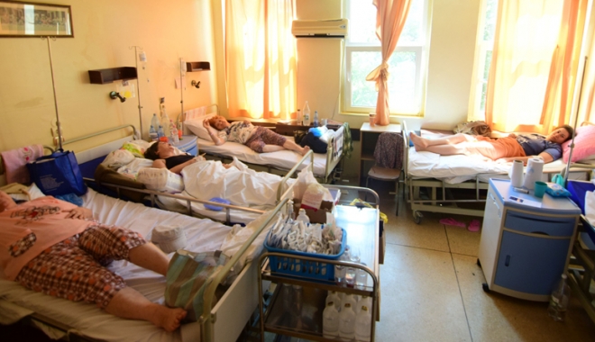 Pacienții internați la Județean nu mai rezistă: 