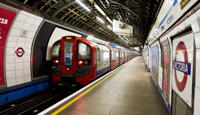 Amenințare cu bombă la Londra. O stație de metrou a fost evacuată - bombalonda-1454676489.jpg