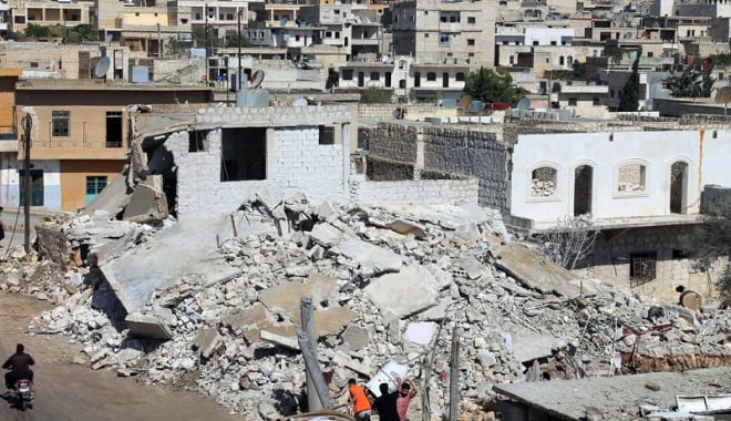 Efectele războiului din Siria. Șapte spitale scoase din funcțiune în 30 de zile - bombardarespitalesiria-1493638734.jpg