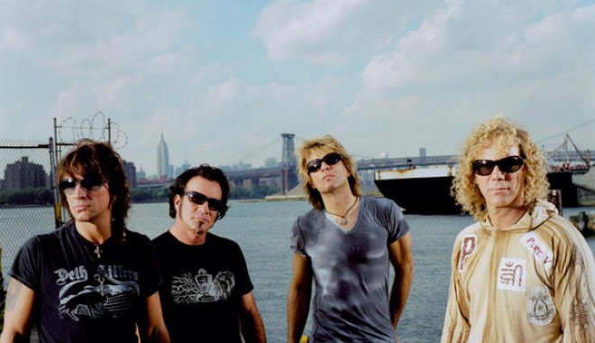 Bon Jovi va urca pe scenă în această seară la ora 20,00 - bonjovi-1310286224.jpg