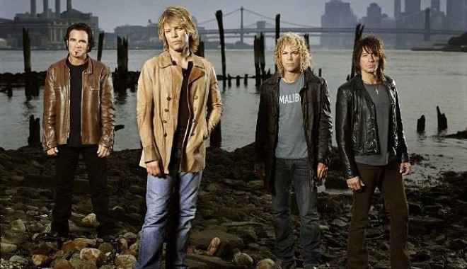 Bon Jovi a susținut un show exploziv, de trei ore, în Capitală, pentru peste 50.000 de fani - bonjovibucuresti1-1310365149.jpg
