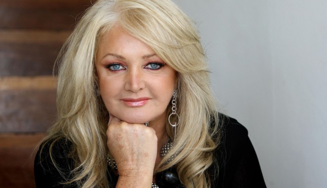 Bonnie Tyler, în România! Nu urcă pe scenă decât bronzată - bonnietyler-1413134666.jpg