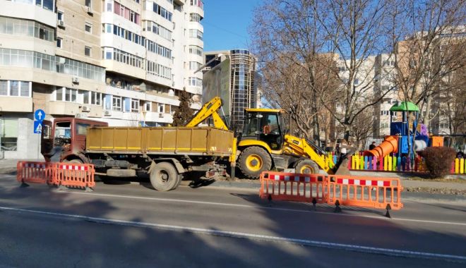 Borduri și pavele noi amplasate pe Bulevardul Tomis - borduri-1579037239.jpg