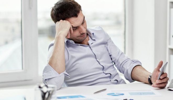 A suferit de depresie din cauza jobului plictisitor și va primi despăgubiri de 40.000 de euro - bored-1591633370.jpg