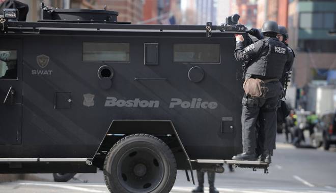 SUA / Suspect jihadist, împușcat în centrul orașului Boston - boston-1433314025.jpg