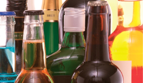 Votcă vândută ilegal, la Constanța - bottles300afoncn-1348515536.jpg