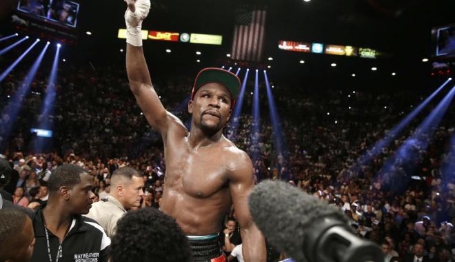 Box / Floyd Mayweather şi Logan Paul, protagonişti într-un meci demonstrativ - boxfloyd-1619782042.jpg