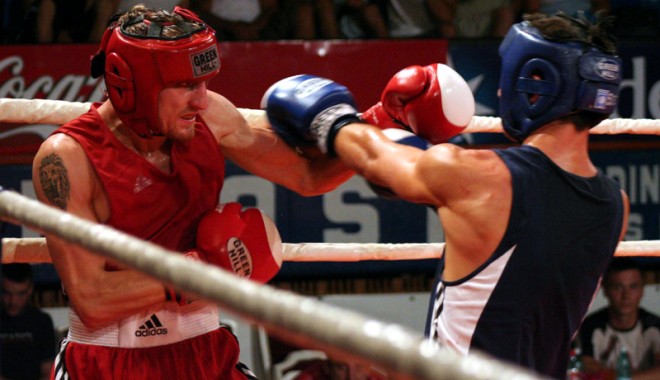 Constanța vrea medalii de aur la Naționalele de box pentru seniori - boxgf10-1407178978.jpg