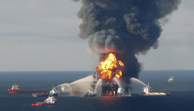 Despăgubiri IMENSE, datorate de British Petroleum pentru poluarea din Golful Mexic - bp-1435851810.jpg