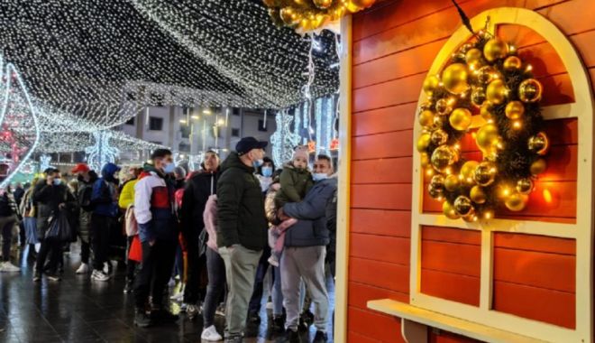 Craiova este singurul oraș din România în clasamentul celor mai frumoase piețe de Crăciun din Europa - brad-1638462637.jpg