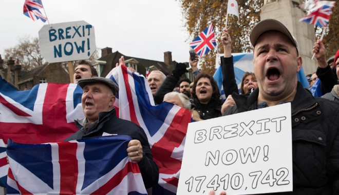 Marea Britanie,  dispusă să plătească 40 miliarde de euro pentru Brexit - brexit-1502019166.jpg