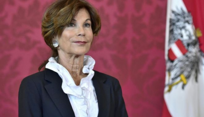 Austria are un nou cancelar. Cine este Brigitte Bierlein - brigittebierlein-1559232316.jpg